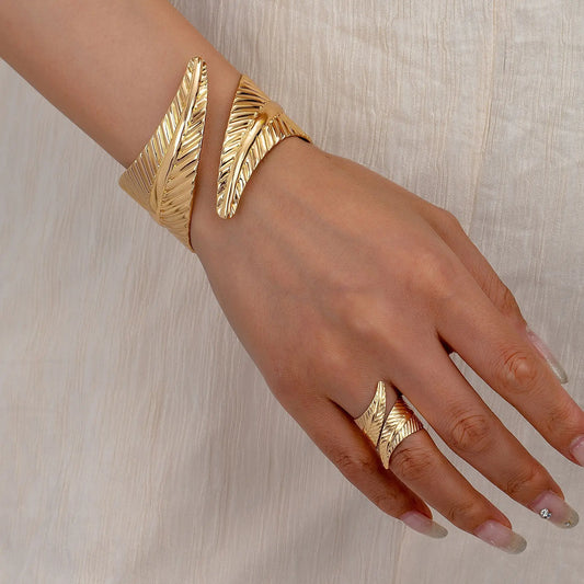 2PCS Geometric Crossing Leaves Cuff Bangle and Ring Jewelry Set